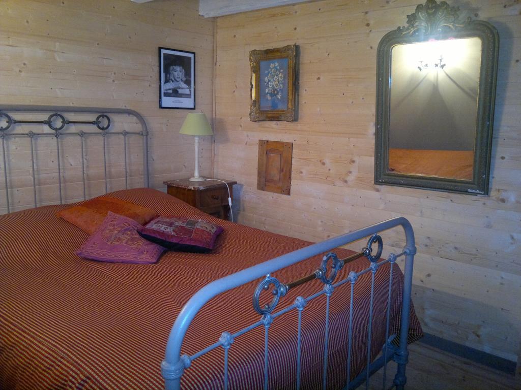 La Rolandiere Faverges-de-la-Tour 部屋 写真